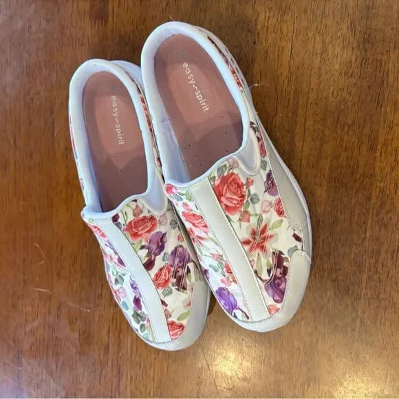 Easy Spirit Floral White Mules - Picture 6 of 6